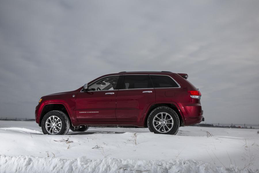  Jeep Grand Cherokee Overland 2013 года  (фото 19 из 20)